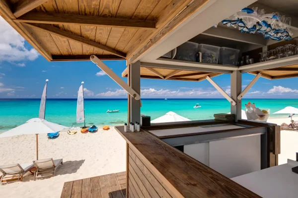 chata plażowa jako bar na wyspie